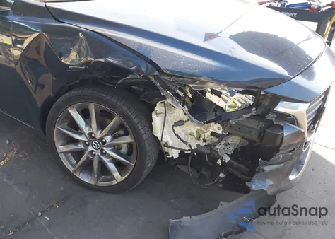 2018 Mazda 3 Touring из США, поврежденный, VIN 3MZBN1V39JM210790